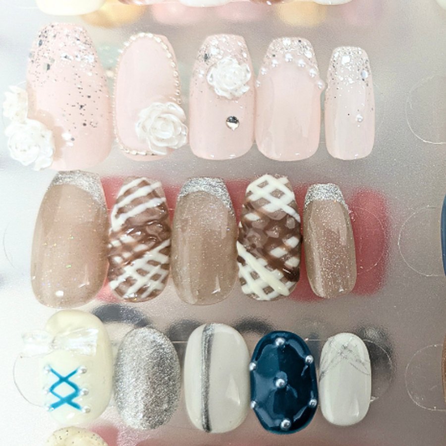 撮影用に制作したデザインネイルチップ